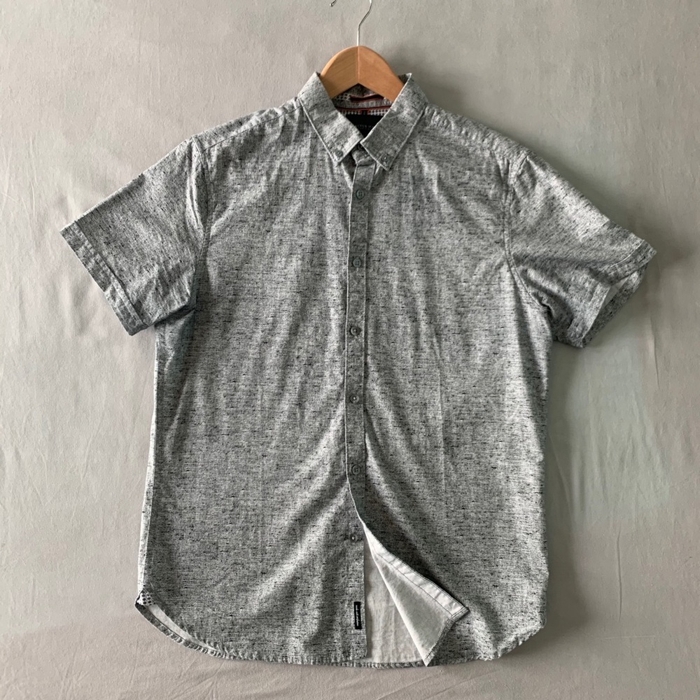 Cactus Man slim fit button down shirt. Medium